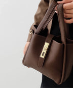 NIKA | Stilvolle Schultertasche mit Klarem Schnitt und Breiten Trägern