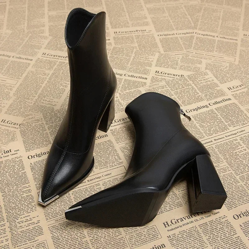CELESTE | Refined Chelsea Boots