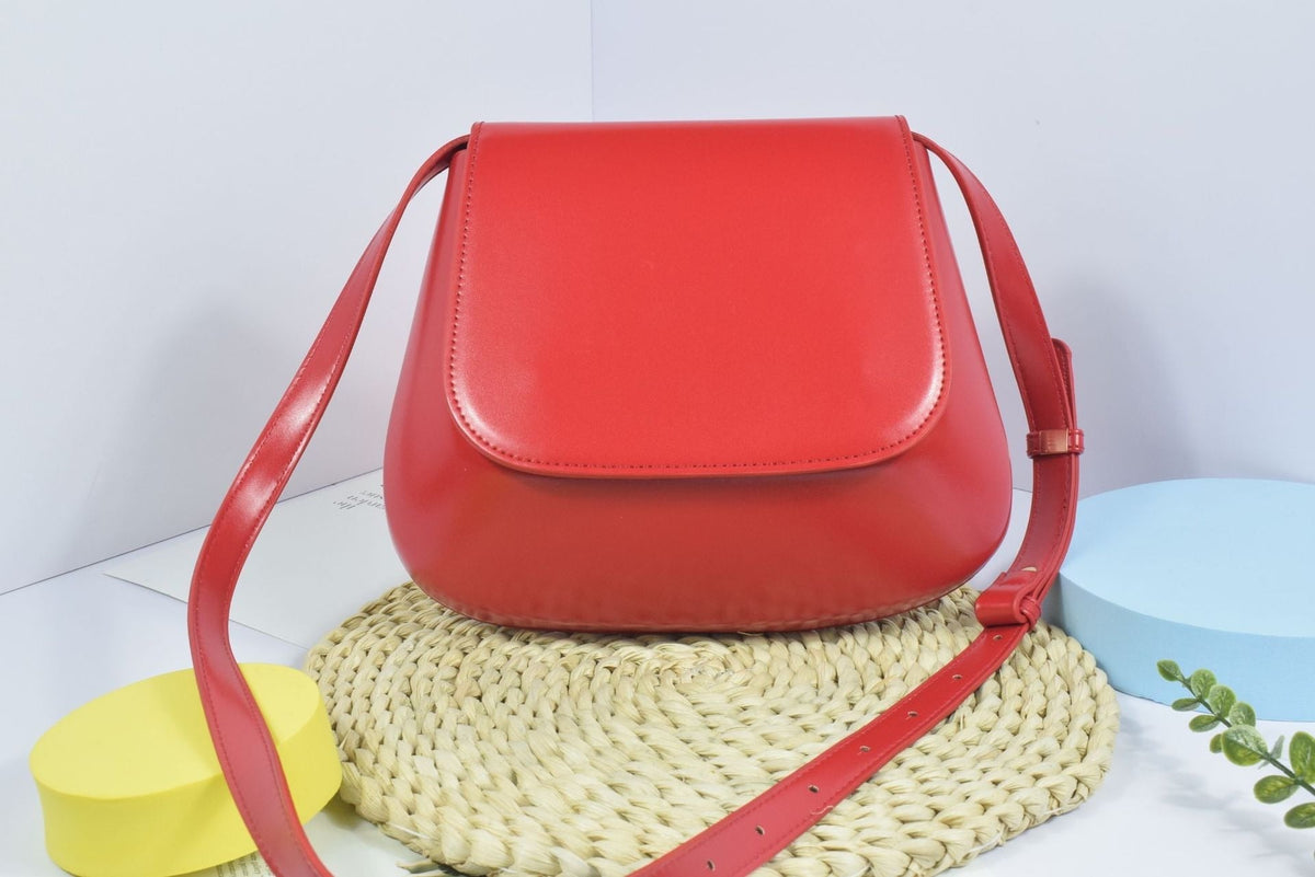 IDA | Minimalist Chestnut Crossbody Bag