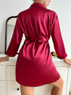 VALERIA – Satin-Set mit Kimono & Spitzen-Nachthemd ✨